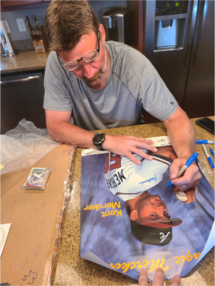 Kent Mercker Signing