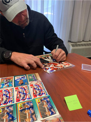 Kent Mercker Signing