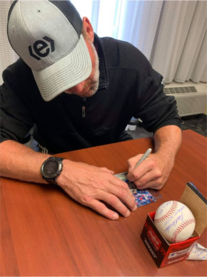 Kent Mercker Signing