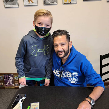 Natanya Ross & Shaun Weiss Signing