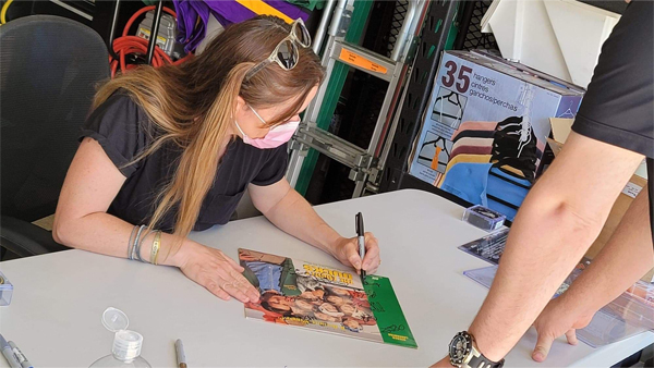 Marguerite Moreau Signing