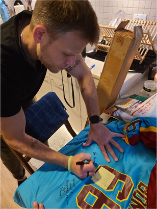 Aaron Schwartz Signing