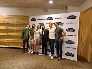 The Mighty Ducks Cast Signing