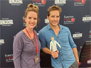 Peter Facinelli at Forever Twilight in Forks Event/Signing