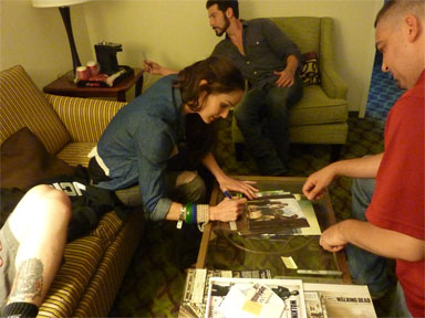 Sarah Wayne Callies signing